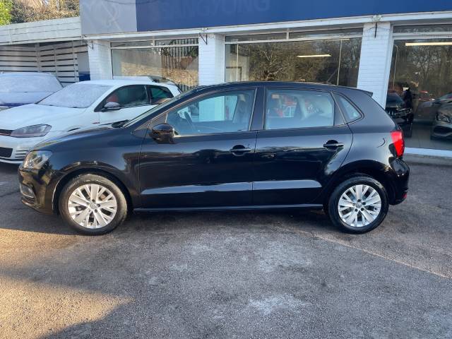 2015 Volkswagen Polo 1.0 SE 5dr  FRONT AND REAR PARKING SENSORS