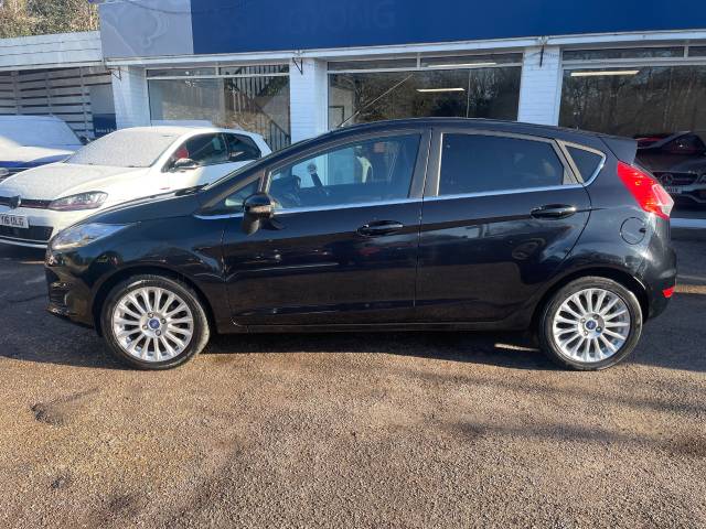 2013 Ford Fiesta 1.0 EcoBoost Titanium 5dr - NEW CAMBELT - ONE OWNER -