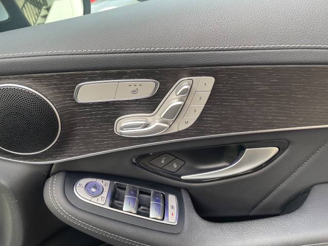 2022 Mercedes-Benz GLC 2.0 GLC 300 4Matic AMG Line Premium Plus 5dr 9G-Tronic - APPLE CAR PLAY  PAN ROOF - 360 CAMERA - 1 OWNER