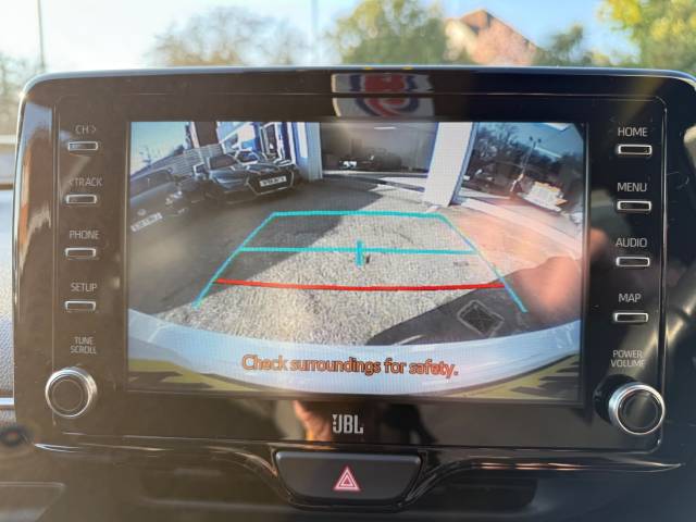 2022 Toyota Yaris 1.5 Hybrid Dynamic 5dr CVT - APPLE CAR PLAY- CAMERA A-
