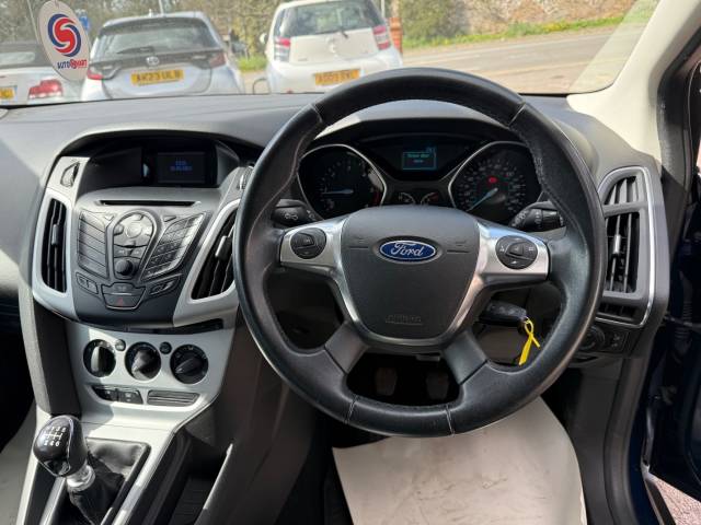 2013 Ford Focus 2.0 TDCi Zetec 5dr - FSH - AIR CON - ALLOYS -