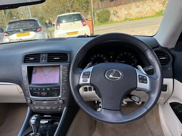 2011 Lexus IS 2.5 250C SE-I 2dr Auto - ONE OWNER - FULL LEXUS SERVICES HISTORY