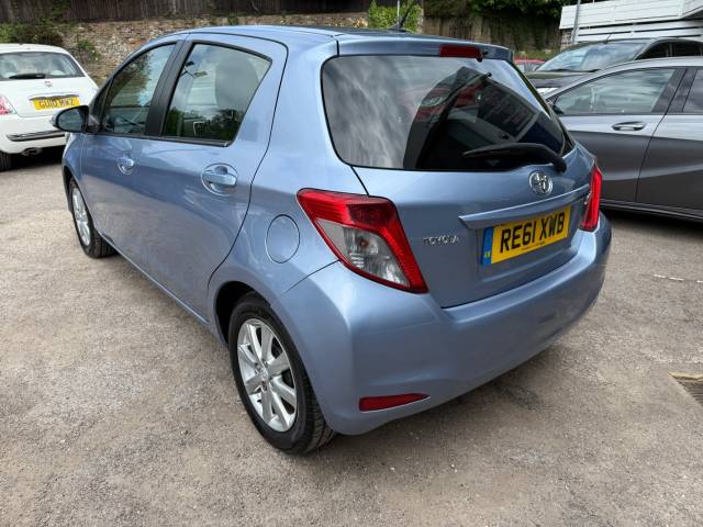 2011 Toyota Yaris 1.33 VVT-i TR 5dr Multidrive S - SAT NAV - REAR CAMERA- BLUETOOTH £35.00 TAX