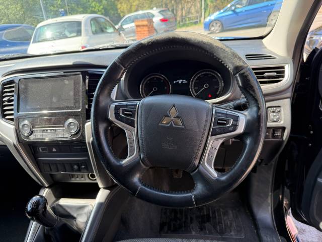2020 Mitsubishi L200 2.3 Double Cab DI-D 150 Warrior 4WD - NO VAT - APPLE CAR PLAY - REAR BOX