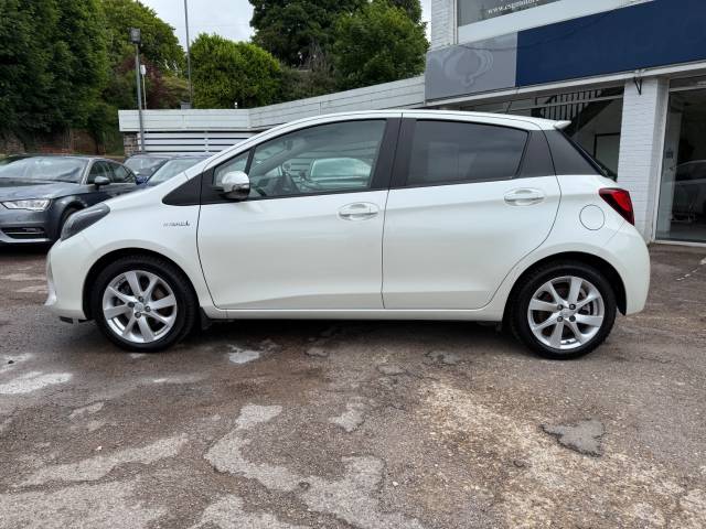 2015 Toyota Yaris 1.5 Hybrid Sport 5dr CVT - FRONT AND REAR  SENSORS - REAR CAMERA