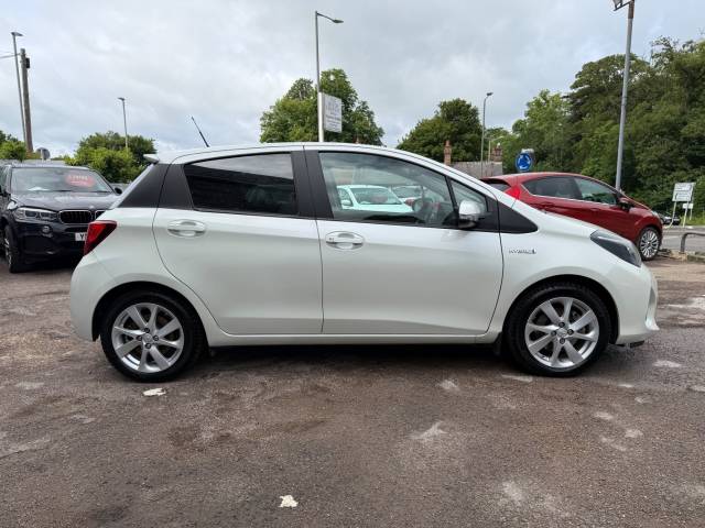 2015 Toyota Yaris 1.5 Hybrid Sport 5dr CVT - FRONT AND REAR  SENSORS - REAR CAMERA