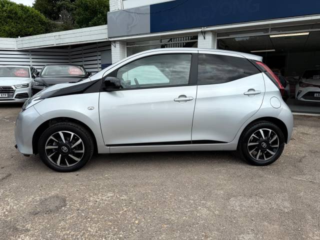 2021 Toyota Aygo 1.0 VVT-i X-Trend TSS 5dr x-shift -  TOYOTA HISTORY