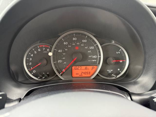 2012 Toyota Yaris 1.33 VVT-i Trend 5dr Multidrive-S -  TOYOTA HISTORY - 1/2 LEATHER - REAR CAMRA