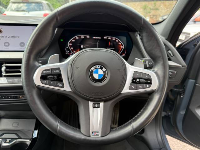 2022 BMW 1 Series 2.0 M135i xDrive 5dr Step Auto -SUNROOF -  FBMWSH - MEMOREY SEATS -