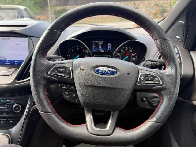 2019 Ford Kuga 2.0 TDCi 180 ST-Line Edition 5dr Auto - TECH PACK - RETRACTABLE TOW BAR