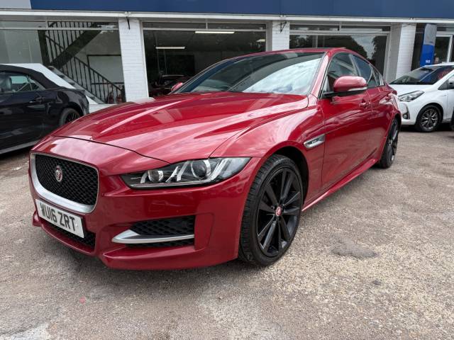 Jaguar XE 2.0 [240] R-Sport 4dr Auto - FSH - SAT NAV - PARKING SENSORS Saloon Petrol Red