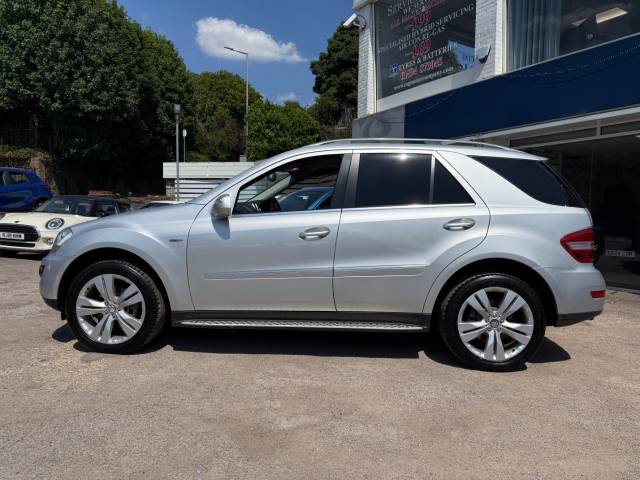 2010 Mercedes-Benz M Class 3.0 ML350 CDi BlueEFFICIENCY Sport 5dr Tip Auto ONE OWNER - FMSH -