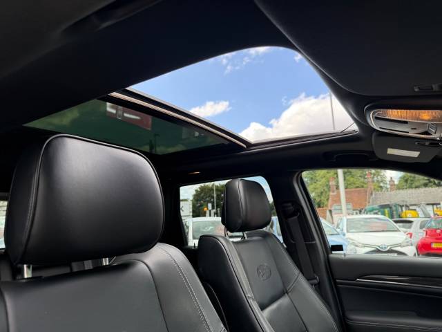 2015 Jeep Grand Cherokee 3.0 CRD Overland 5dr Auto  - SUNROOF -