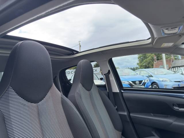 2015 Peugeot 108 1.2 VTi Allure 5dr - FSH - AIR CON - REAR CAMERA  - BLUETOOTH