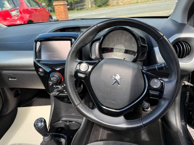 2016 Peugeot 108 1.2 PureTech Allure Top 5dr- Electric Roof- Camera- FSH