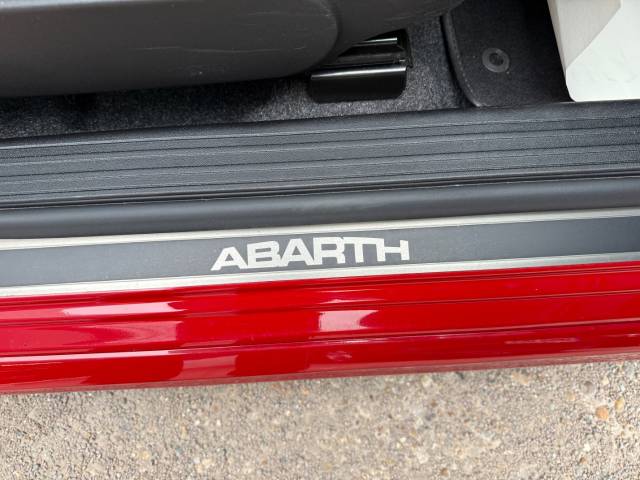 2016 Abarth 595 1.4 T-Jet 140 3dr - FSH -