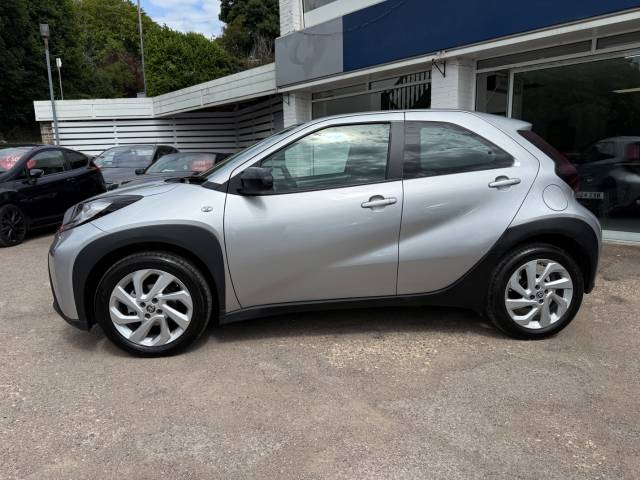 2023 Toyota Aygo X 1.0 VVT-i Pure 5dr- Camera-Apple/Android Auto