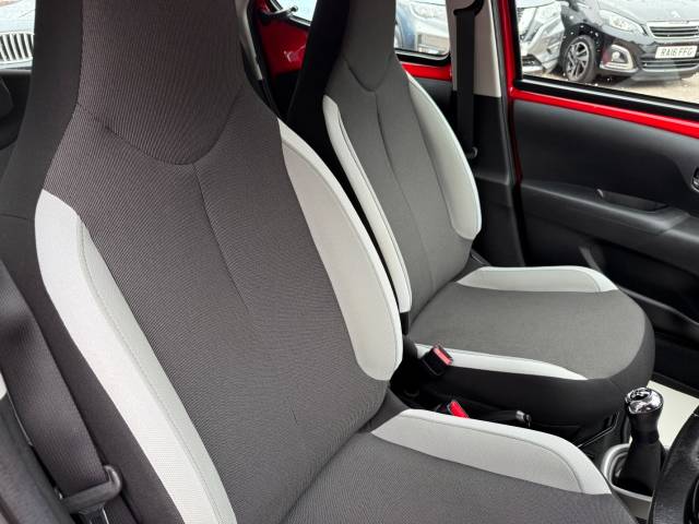 2018 Toyota Aygo 1.0 VVT-i X-Play 5dr
