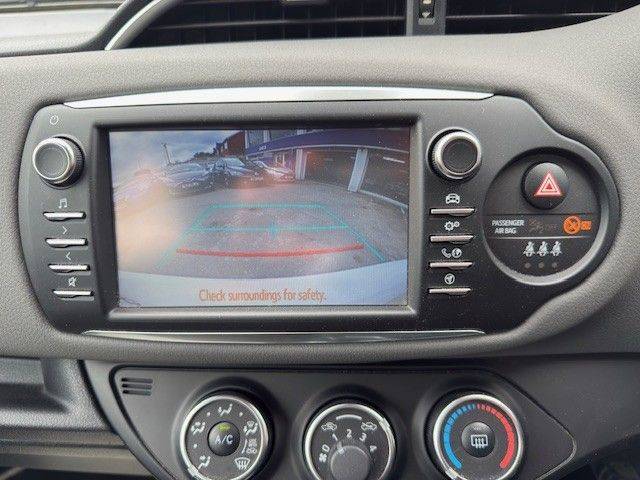 2017 Toyota Yaris 1.5 VVT-i Icon 5dr CVT - FTSH - REAR CAMERA - BLUETOOTH -
