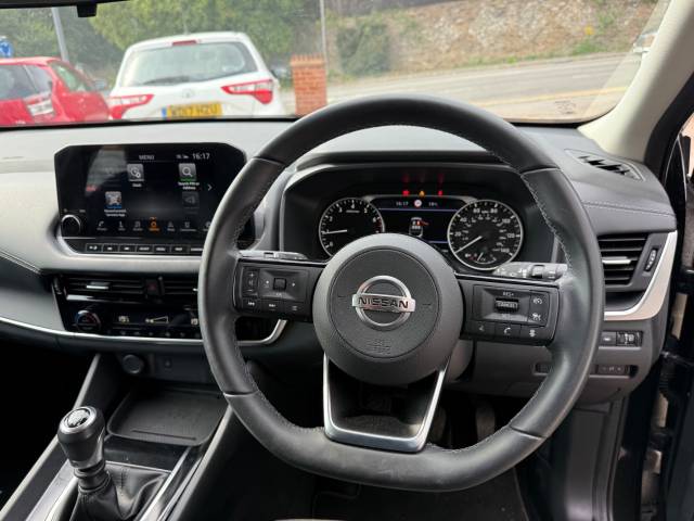 2021 Nissan Qashqai 1.3 DiG-T MH Acenta Premium 5dr -