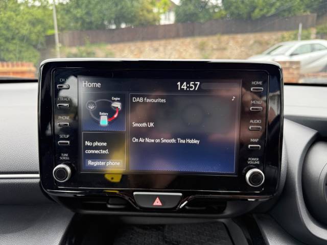 2023 Toyota Yaris Cross 1.5 Hybrid Icon 5dr CVT - ONE OWNER - REAR CAMERA AND SENSORS
