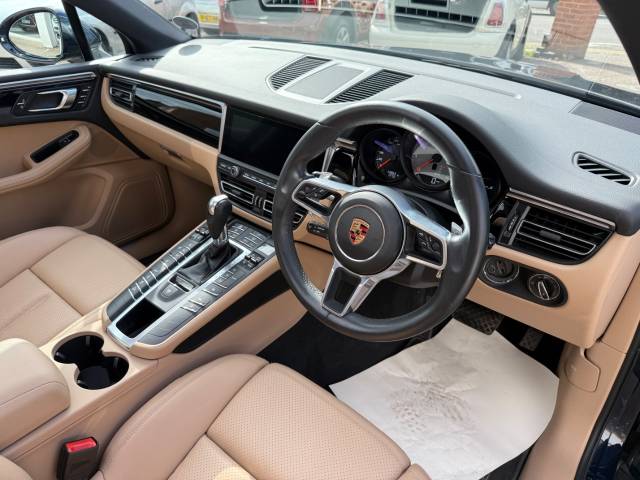 2019 Porsche Macan 3.0 S 5dr PDK - PAN ROOF - RS SPIDER ALLOYS -MEM SEATS -PASM