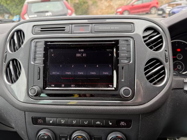 2015 Volkswagen Tiguan 2.0 TDi BlueMotion Tech R-Line Edition 150 5dr - FVSH - R/SENSORS H/LEATHER -