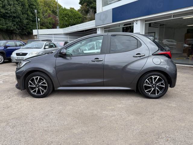 2022 Toyota Yaris 1.5 Hybrid Design 5dr CVT - FTSH - ONE OWNER - CAMERA - BLUETOOTH
