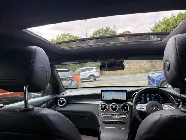 2022 Mercedes-Benz GLC 2.0 GLC 300 4Matic AMG Line Premium Plus 5dr 9G-Tronic - SUNROOF - FSH  H/LEATHER