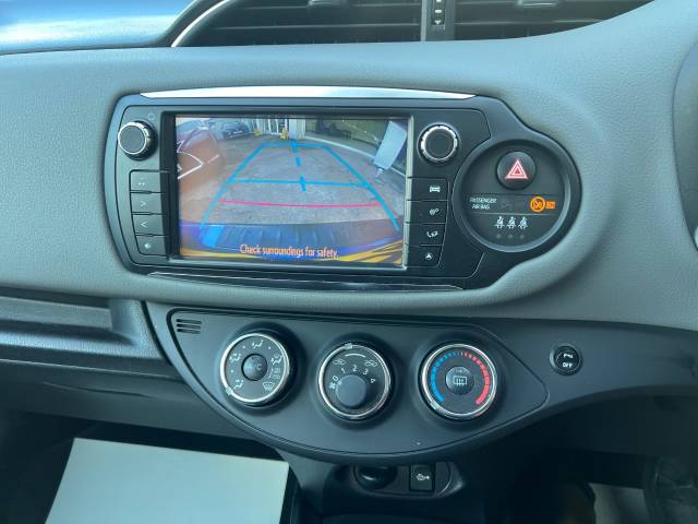 2014 Toyota Yaris 1.33 VVT-i Icon 5dr - REAR CAMERA - THIRTY  FIVE POUNDS TAX - BLUETOOTH