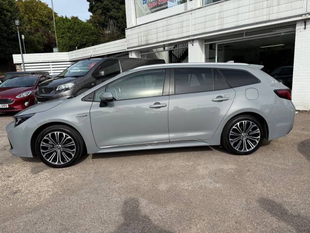 2019 Toyota Corolla 1.8 VVT-i Hybrid Design 5dr CVT - ONE OWNER - FTSH - NAV-