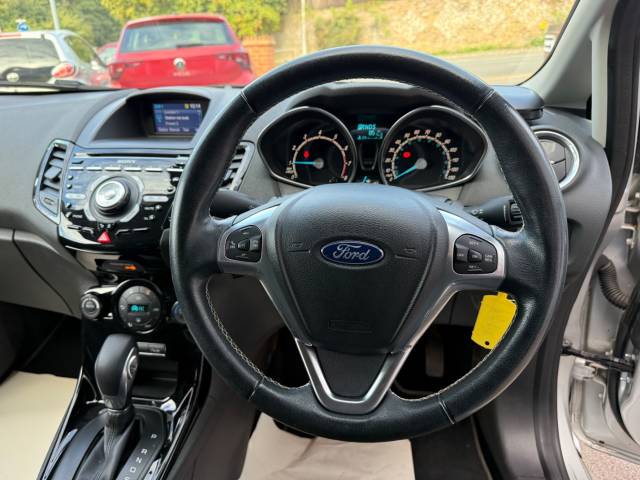 2016 Ford Fiesta 1.0 EcoBoost Titanium 5dr Powershift - FSH - PARKING SENSORS - BLUETOOTH - AIR CON
