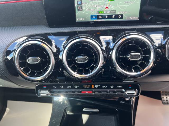 2018 Mercedes-Benz A Class 1.3 A200 AMG Line 5dr Auto - REAR CAMERA - NAV - BLUETOOTH -  CRUISE