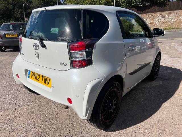 2012 Toyota iQ 1.33 Dual VVT-i 3 3dr Multidrive - ELECTRIC FOLDING MIRRORS - AIR CON - ALLOYS -