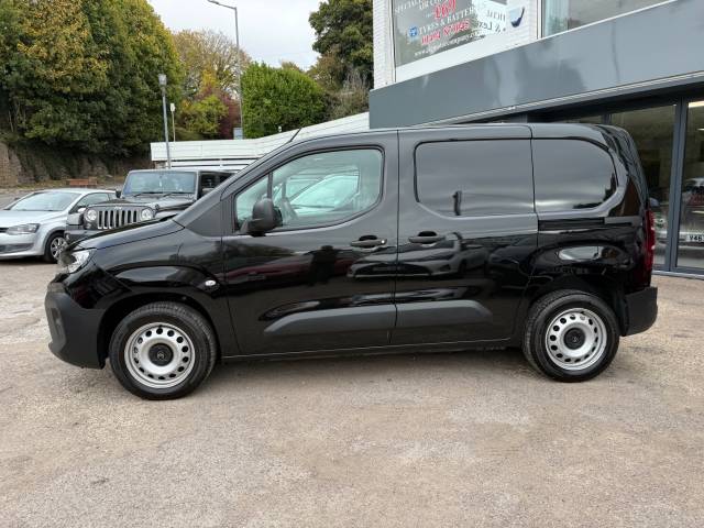 2024 Citroen Berlingo 1.5 BlueHDi 100ps Van Enterprise - NO VAT - SAT NAV