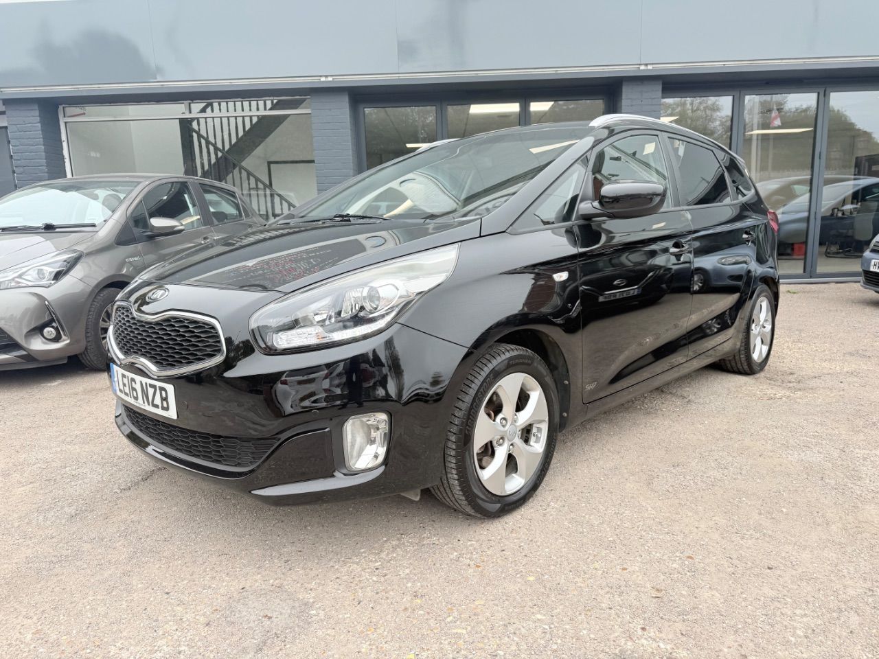 2016 Kia Carens