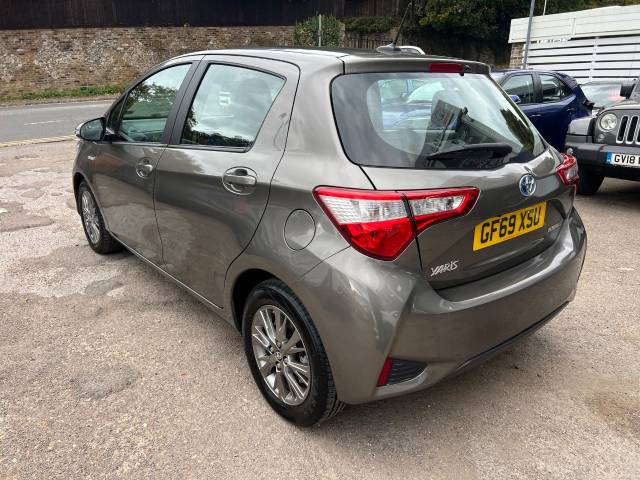 2020 Toyota Yaris 1.5 Hybrid Icon 5dr CVT - FTSH - REAR CAMERA -  AIR CON