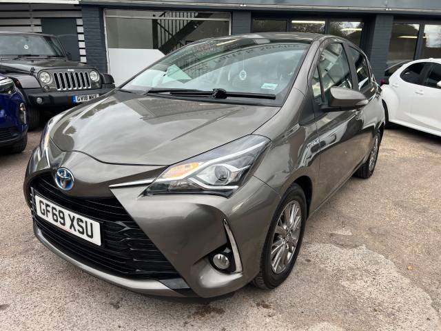 Toyota Yaris 1.5 Hybrid Icon 5dr CVT - FTSH - REAR CAMERA -  AIR CON Hatchback Petrol / Electric Hybrid Bronze