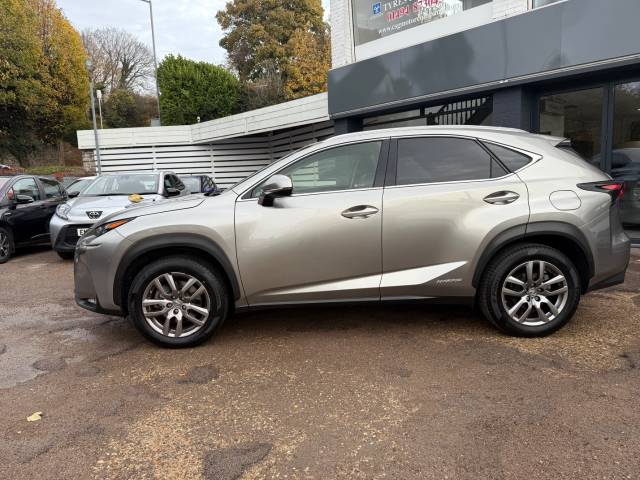 2015 Lexus Nx 300h 2.5 Luxury 5dr CVT - POWER TAILGATE - FRONT AND REAR SENORS