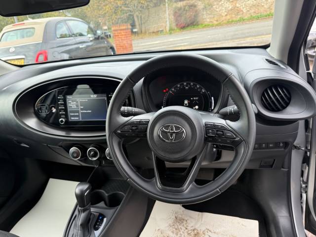 2024 Toyota Aygo X 1.0 VVT-i Pure 5dr Auto - REAR CAMERA - CAR PLAY/ANDROID AUTO - BLUETOOTH