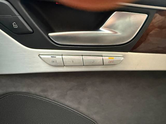 2010 Audi A8 3.0 TDI Quattro SE Executive 4dr Tip Auto