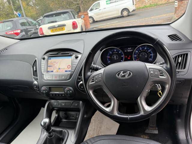 2013 Hyundai ix35 1.7 CRDi SE Nav 5dr 2WD REAR PARKING SENSORS - HEATED SEATS - NAV