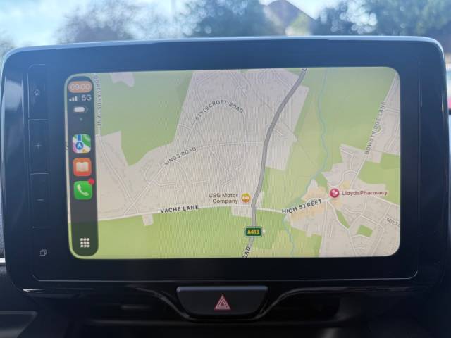 2024 Toyota Yaris 1.5 Hybrid Design 5dr CVT - APPLE CAR PLAY - REAR CAMERA - BLUETOOTH