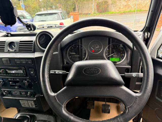 2016 Land Rover Defender 90 XS Station Wagon TDCi [2.2] - OLED HEAD LIGHTS - PREMIUM  HEATED LEATHER - ALPINE SUB WOOFER