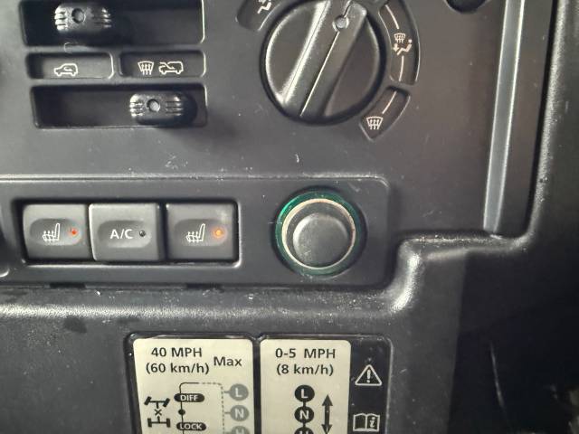 2016 Land Rover Defender 90 XS Station Wagon TDCi [2.2] - OLED HEAD LIGHTS - PREMIUM  HEATED LEATHER - ALPINE SUB WOOFER