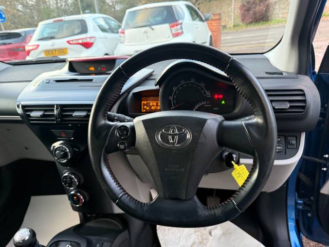 2012 Toyota iQ 1.0 VVT-i 3dr - FTSH - AIR CON - ALLOYS