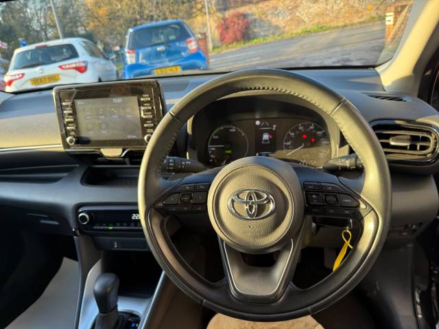 2022 Toyota Yaris 1.5 Hybrid Icon 5dr CVT - SAT NAV - REAR CAMERA - APPLE CAR PLAY