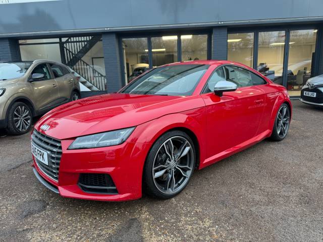 Audi TT 2.0T FSI Quattro TTS 2dr S Tronic - TECH PACK - B&O SOUND -  PARKING PLUS - CRUISE Coupe Petrol Tango Red