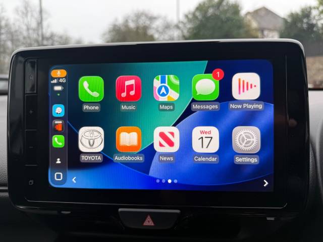 2023 Toyota Yaris Cross 1.5 Hybrid GR Sport 5dr CVT - HEATED SEATS - FRONT AND REAR PARKING SENSORS