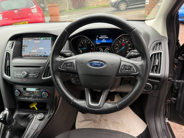 2015 Ford Focus 1.0 EcoBoost Titanium 5dr - SAT NAV- REAR SENSORS -